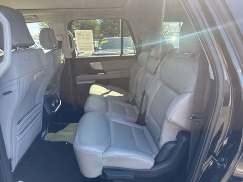 Used 2025 Ford Expedition Max Active image 14