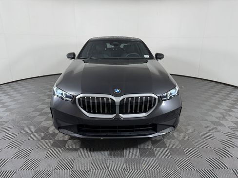 Used 2026 BMW 530i RWD image 6