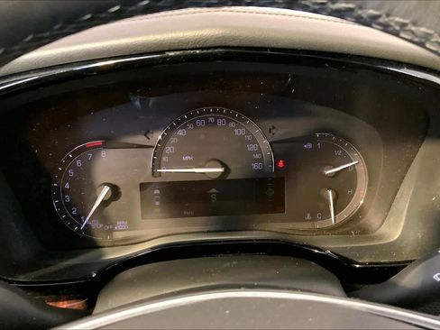 Used 2017 Cadillac XT5 Luxury w/ Driver Awareness Package AWD/4WD image 26