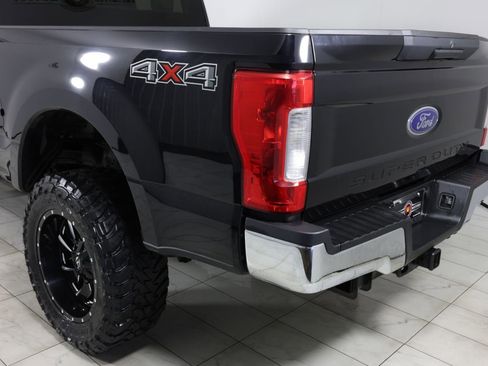 Used 2019 Ford F250 XLT image 41