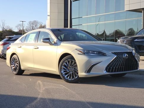 Used 2025 Lexus ES 350 Ultra Luxury FWD image 2