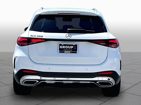 Used 2023 Mercedes-Benz GLC 300 image 4