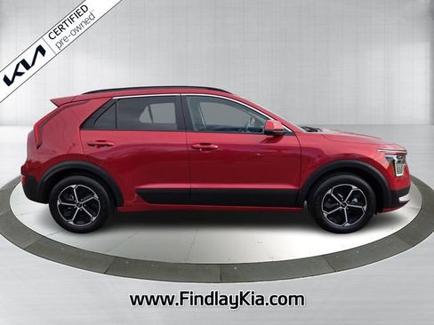 Certified 2024 Kia Niro LX image 5