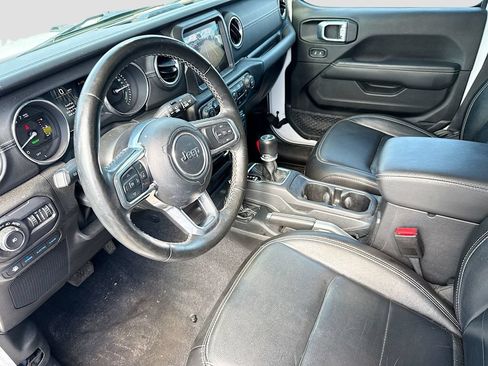 Certified 2022 Jeep Wrangler Unlimited Sahara w/ Cold Weather Group AWD/4WD image 25