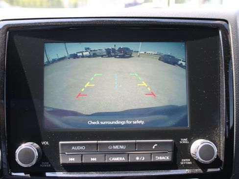 Used 2024 Nissan Frontier SL AWD/4WD image 23