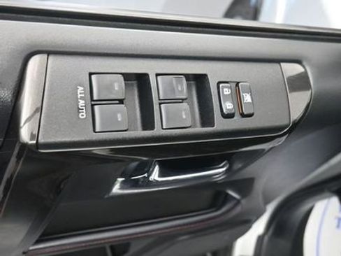 Used 2024 Toyota 4Runner TRD Off-Road image 11