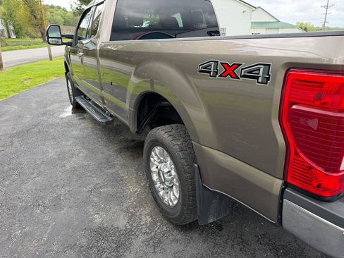Used 2022 Ford F250 XLT w/ XLT Premium Package AWD/4WD image 15