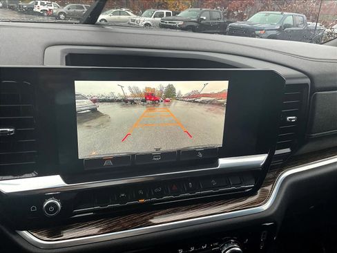 Used 2022 GMC Sierra 1500 Elevation image 18