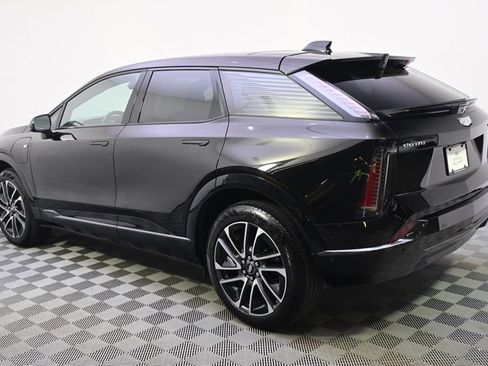Certified 2025 Cadillac Optiq Sport 1 AWD/4WD image 3