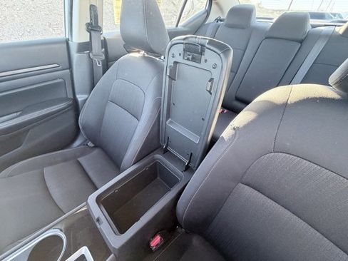 Used 2024 Nissan Altima 2.5 SV image 18