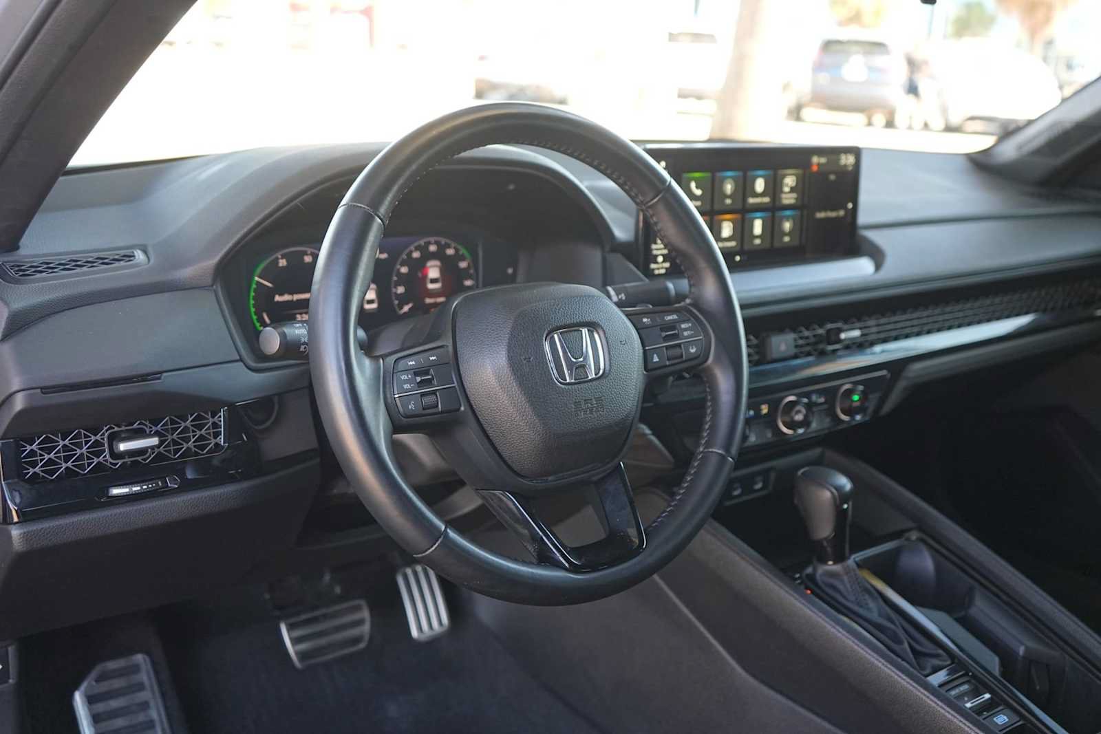 Used 2023 Honda Accord Sport image 2