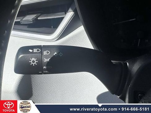 Certified 2023 Toyota Corolla SE w/ Carpet Mat Package (TMS) FWD image 33