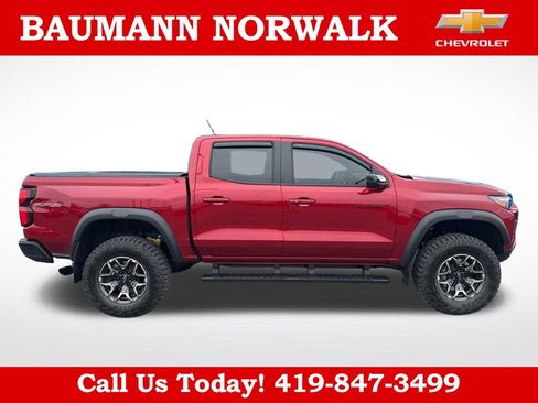 Used 2024 Chevrolet Colorado ZR2 w/ ZR2 Convenience Package III AWD/4WD image 8