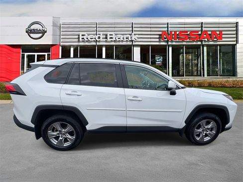 Used 2023 Toyota RAV4 XLE w/ Convenience Package image 6