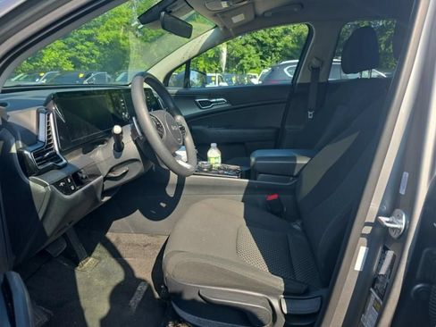 Certified 2024 Kia Sportage LX AWD/4WD image 10