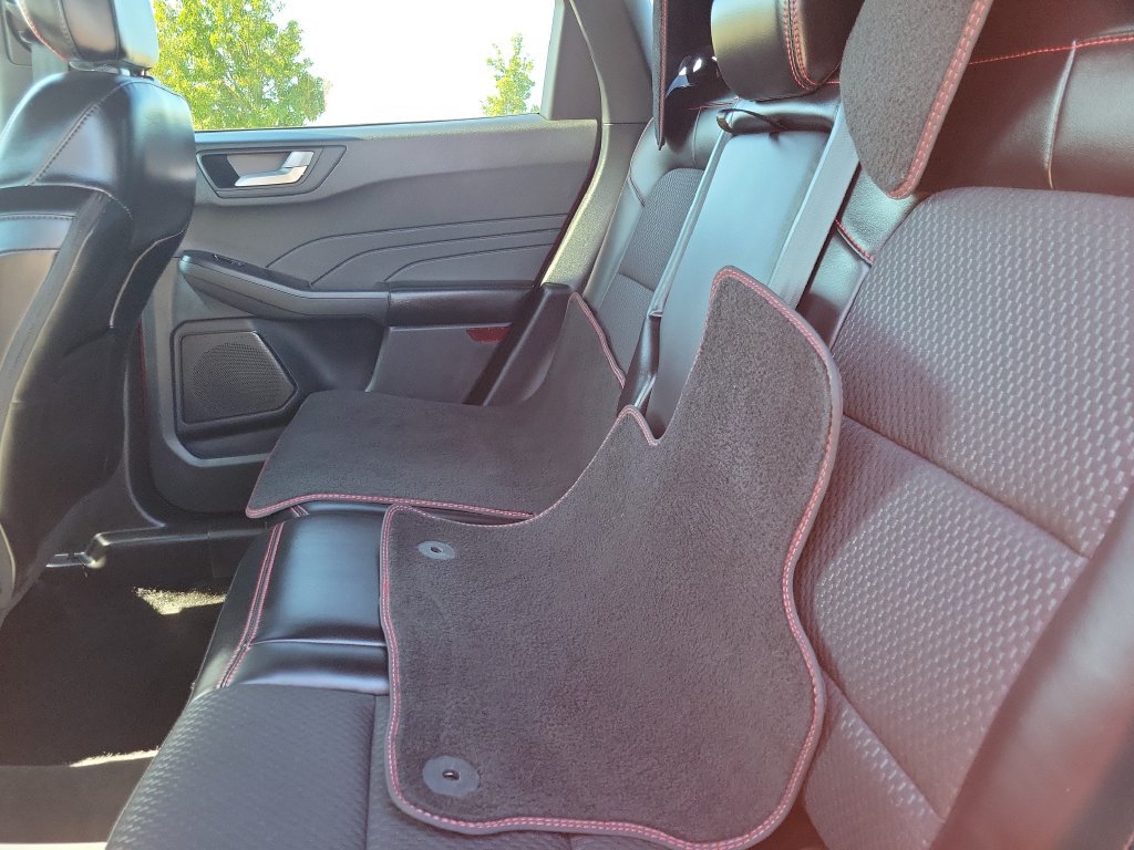 Used 2023 Ford Escape ST-Line w/ Tech Pack #1 FWD image 11