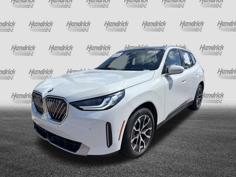 Certified 2025 BMW X3 xDrive30i w/ Premium Package AWD/4WD image 5