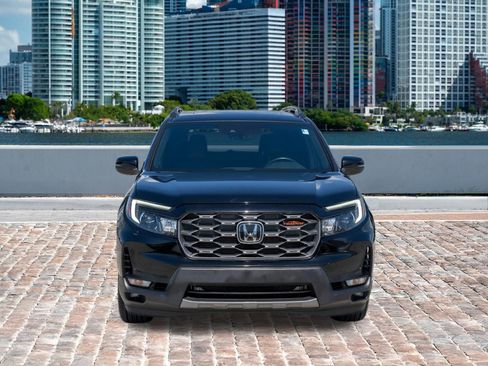 Certified 2024 Honda Passport TrailSport image 2