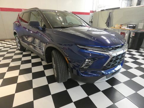 Used 2023 Chevrolet Blazer LT w/ Convenience Package image 3