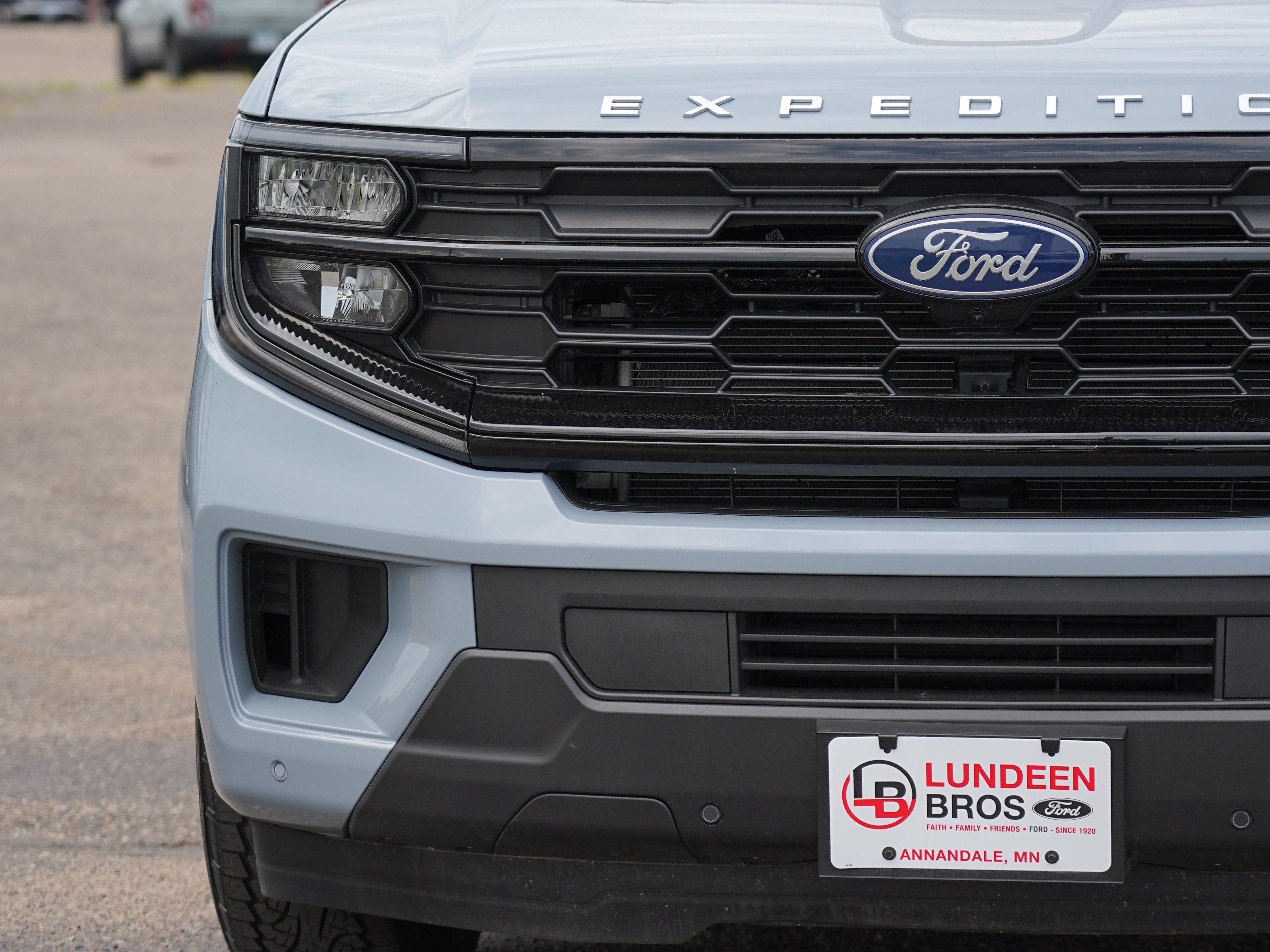 Used 2025 Ford Expedition Active AWD/4WD image 11