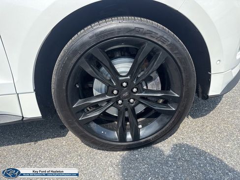 Used 2022 Ford Edge ST w/ Equipment Group 401A AWD/4WD image 10