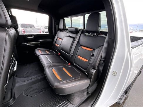 Used 2020 GMC Sierra 2500 AT4 w/ AT4 Premium Package image 27