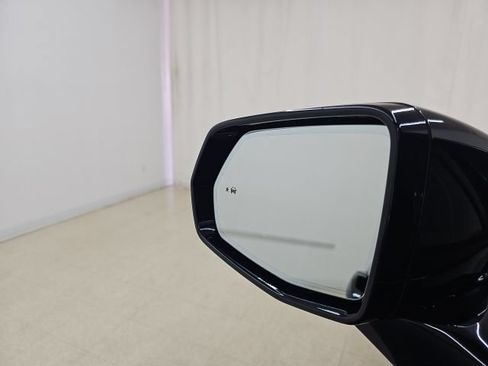 Used 2020 Chevrolet Blazer LT FWD image 28