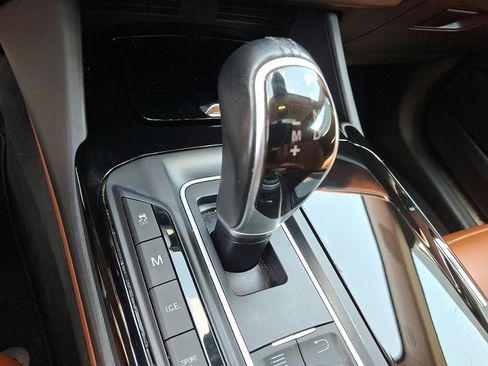 Used 2017 Maserati Levante w/ Sport Package image 15