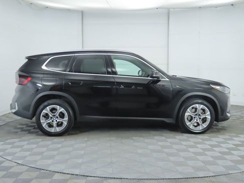 Used 2023 BMW X1 xDrive28i image 4