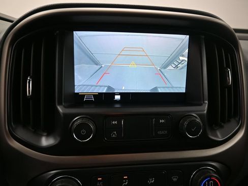Used 2022 Chevrolet Colorado Z71 RWD image 13