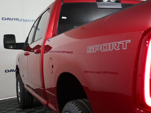 New 2026 RAM 2500 Laramie w/ Sport Appearance Package AWD/4WD image 10
