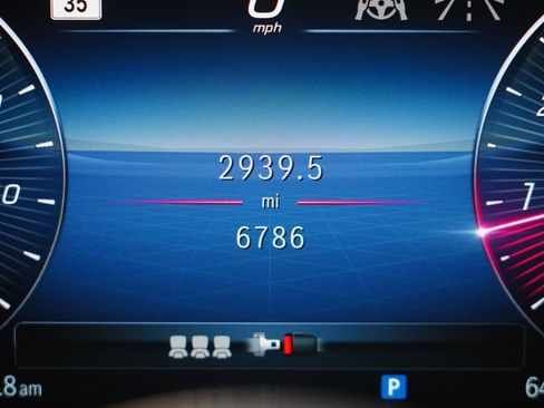 Used 2026 Mercedes-Benz GLB 250 4MATIC image 19