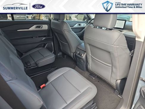 New 2026 Ford Explorer Active w/ Active Comfort Package RWD image 13