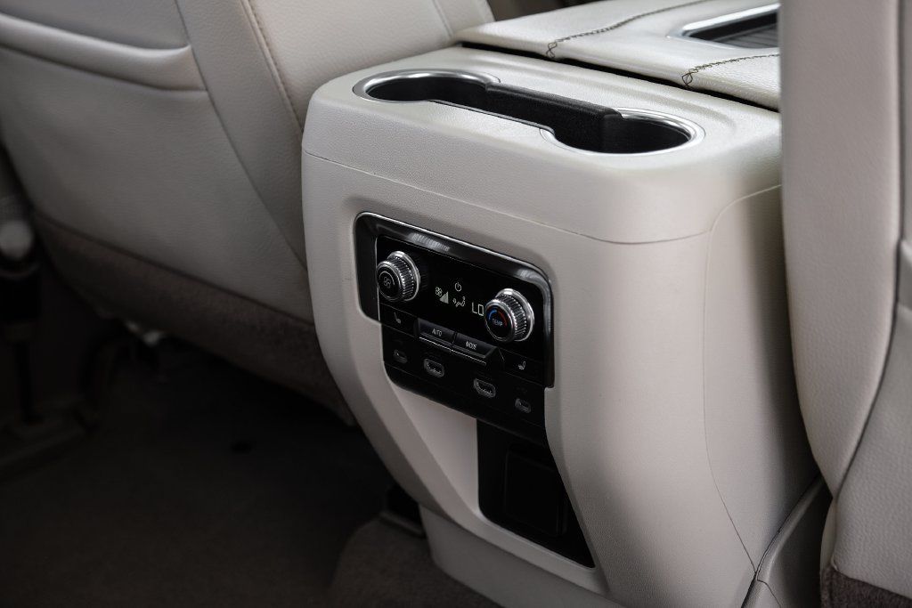 Used 2021 GMC Yukon XL Denali w/ Denali Premium Package RWD image 41
