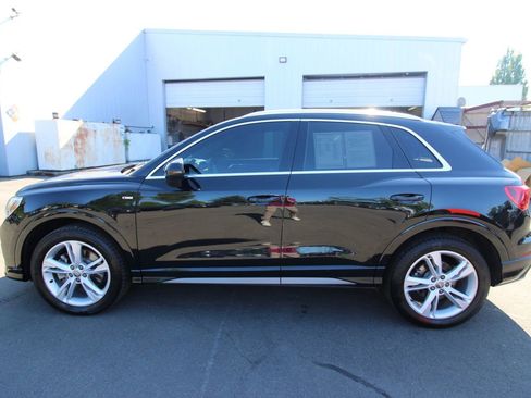 Used 2020 Audi Q3 2.0T Premium Plus image 3
