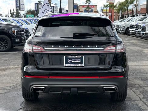 Used 2023 Lincoln Nautilus Reserve image 7