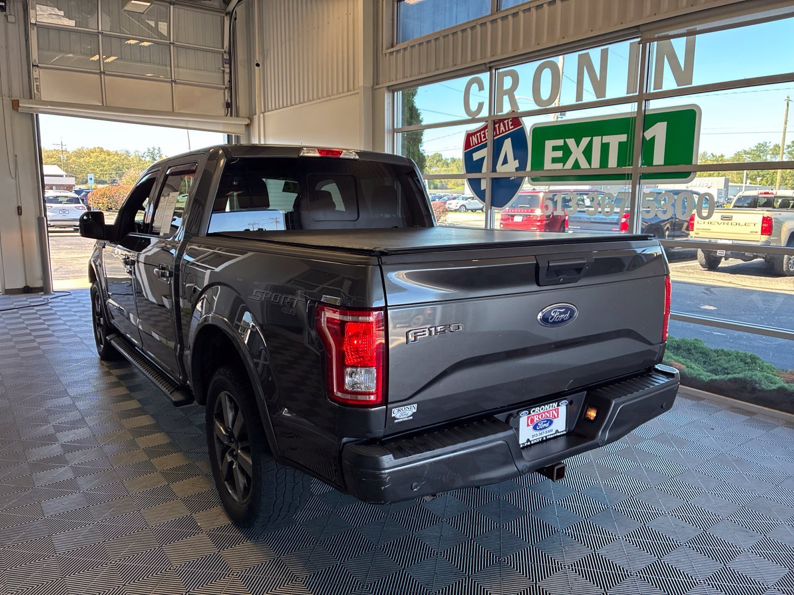 Used 2016 Ford F150 XLT w/ Equipment Group 302A Luxury AWD/4WD image 4