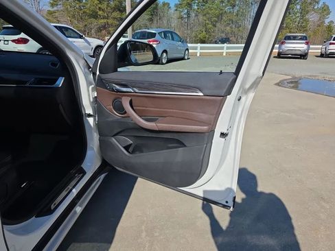 Used 2018 BMW X1 sDrive28i image 48