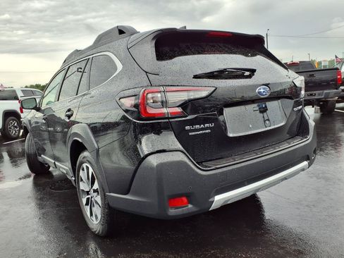 Used 2025 Subaru Outback Limited AWD/4WD image 35