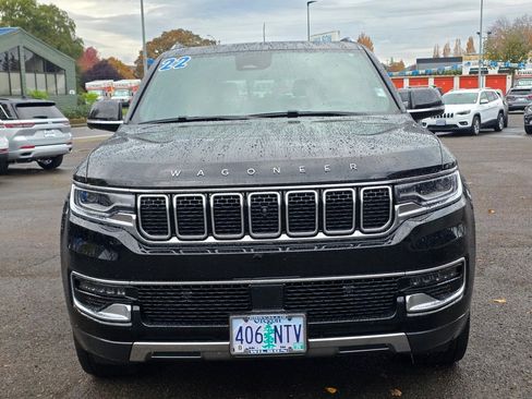 Used 2022 Jeep Wagoneer Series III w/ Premium Group I image 3