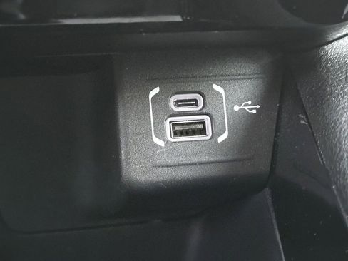 Used 2022 Jeep Compass Limited image 12