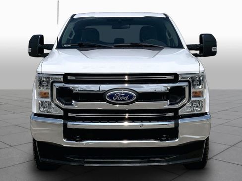 Used 2022 Ford F250 XLT AWD/4WD image 4