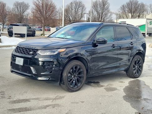 Used 2025 Land Rover Discovery Sport Dynamic SE image 31