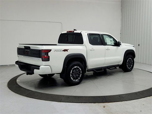 New 2026 Nissan Frontier PRO-4X w/ Pro-4x Convenience Package image 7