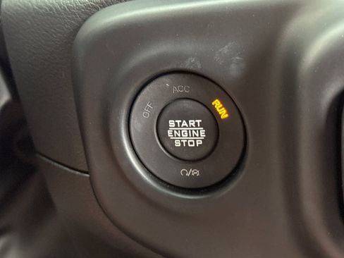 Used 2023 Jeep Wrangler Unlimited Sport AWD/4WD image 17