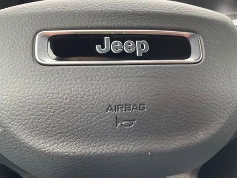 New 2026 Jeep Grand Cherokee Limited AWD/4WD image 18