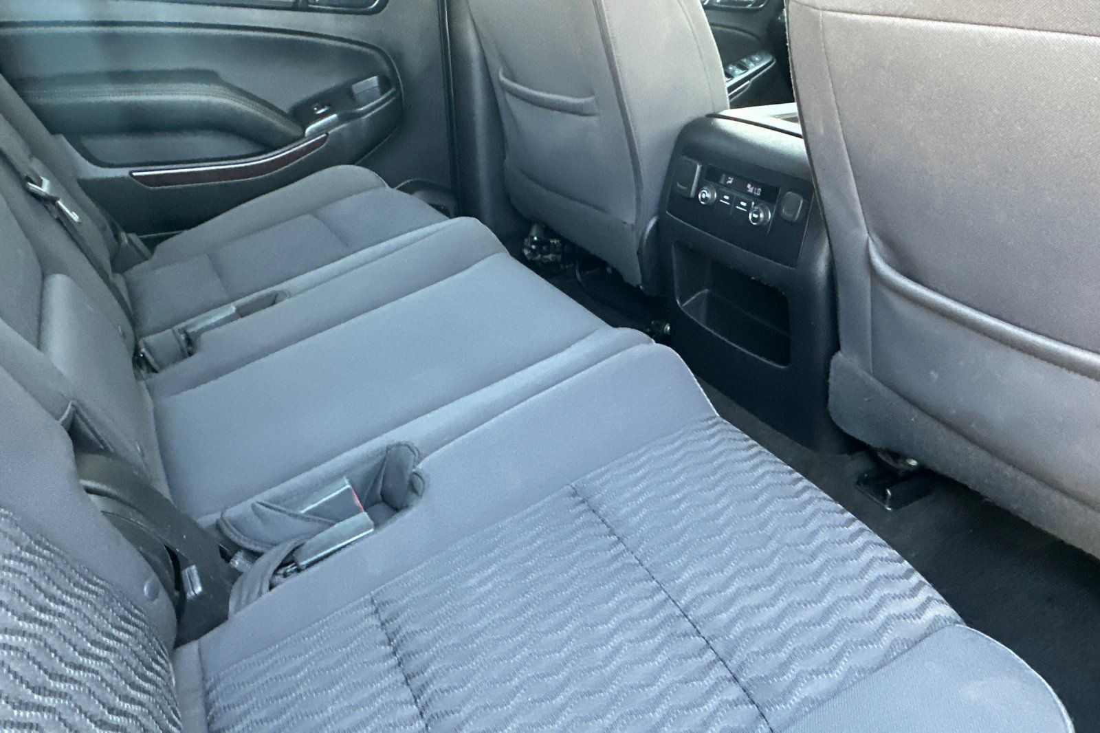 Used 2018 GMC Yukon XL SLE w/ SLE Value Package AWD/4WD image 19