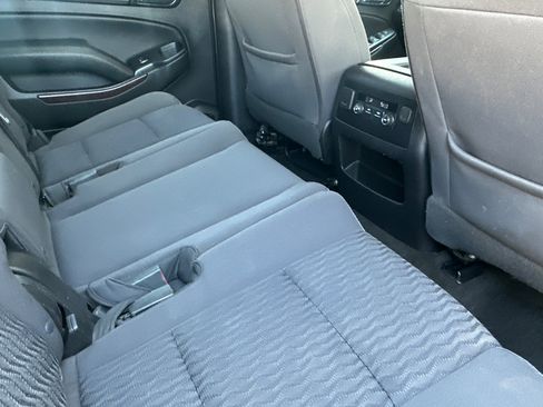 Used 2018 GMC Yukon XL SLE w/ SLE Value Package AWD/4WD image 19