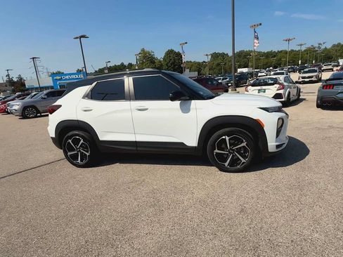 Certified 2023 Chevrolet TrailBlazer RS w/ Convenience Package FWD image 9