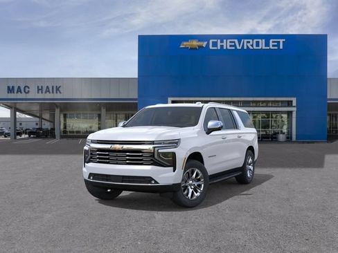 New 2026 Chevrolet Suburban Premier w/ Sun And Tow Package AWD/4WD image 8